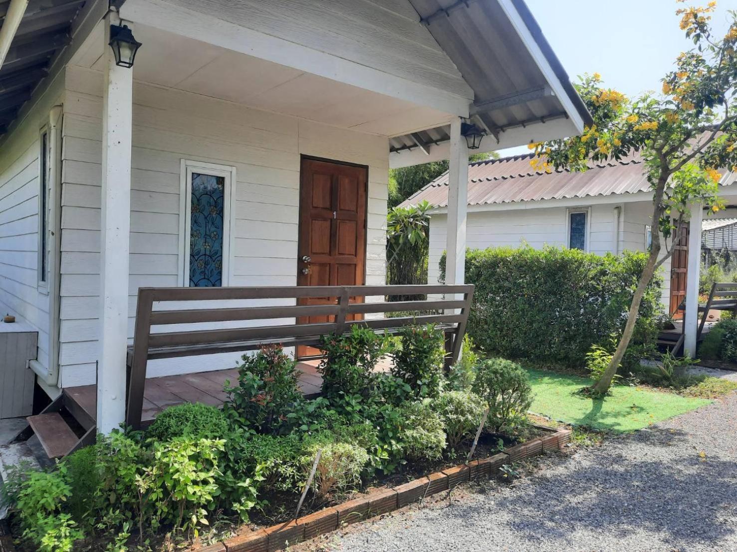 Homlomchomsuan หอมลมชมสวน Apartment Ban Mai  Exterior photo