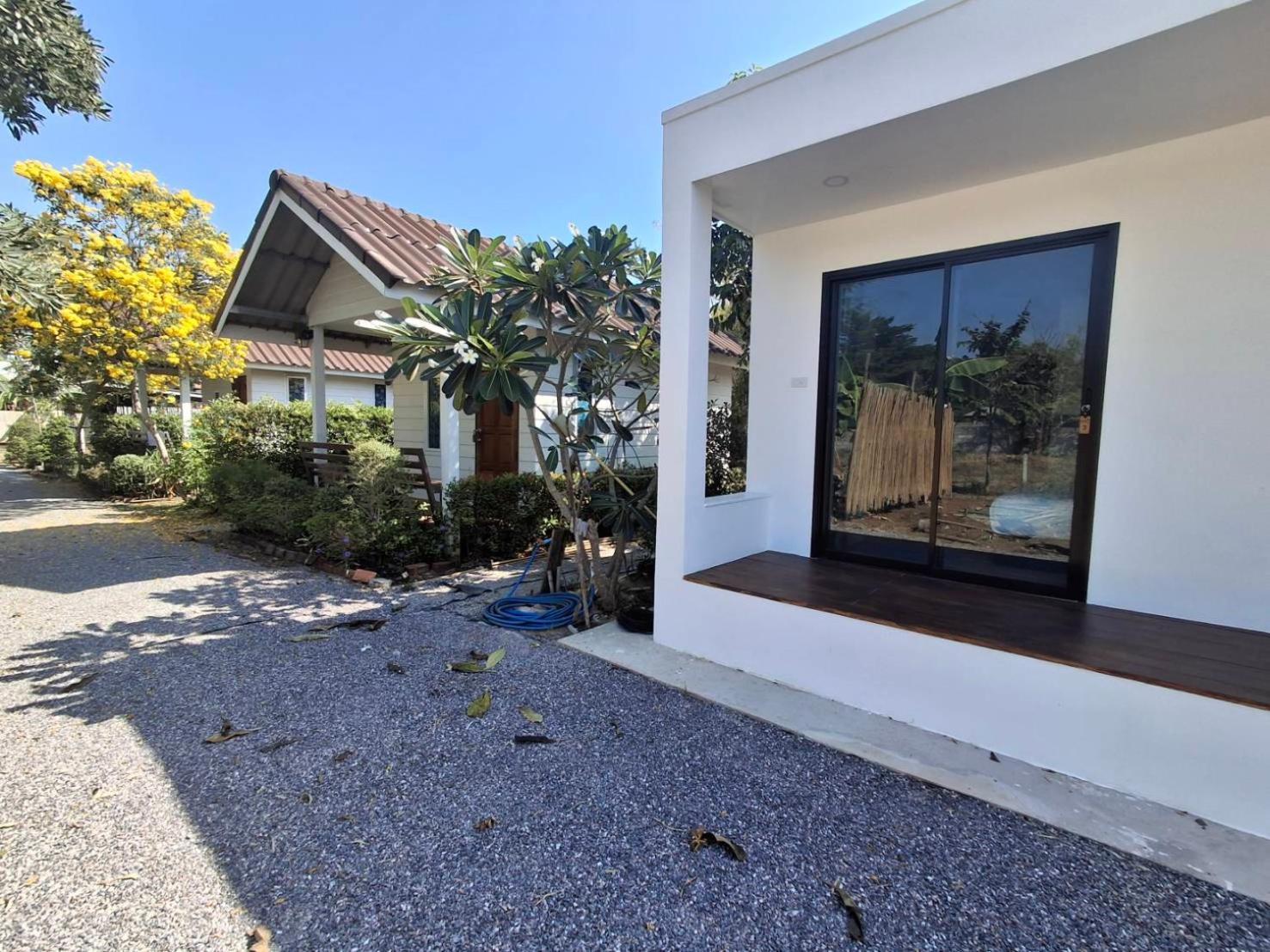 Homlomchomsuan หอมลมชมสวน Apartment Ban Mai  Exterior photo